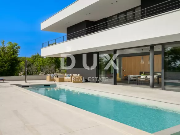 3-bedroom Villa In Grožnjan, Croatia (300 M²)
