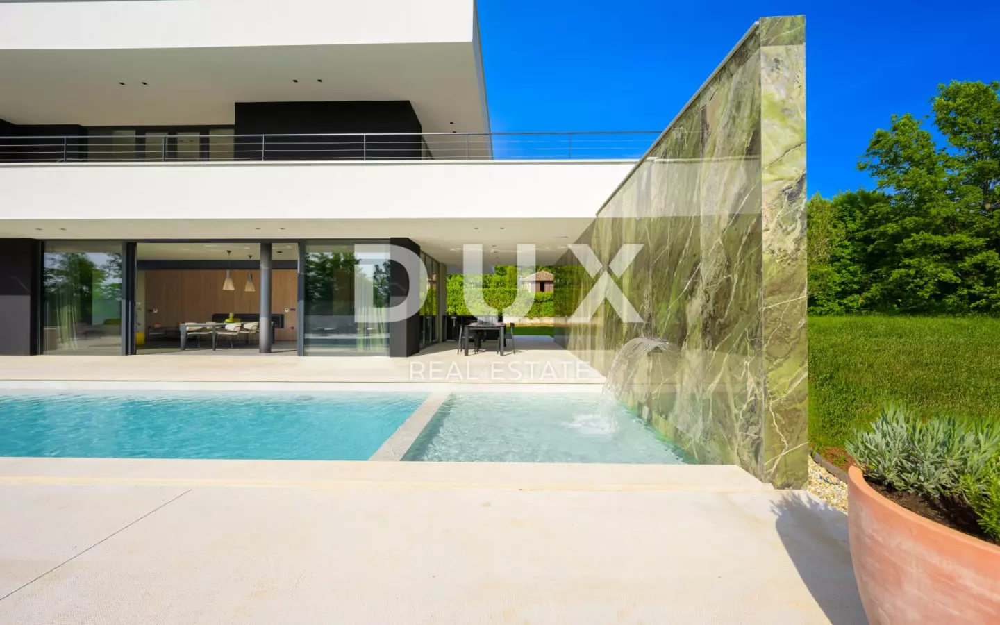3-bedroom Villa In Grožnjan, Croatia (300 M²)