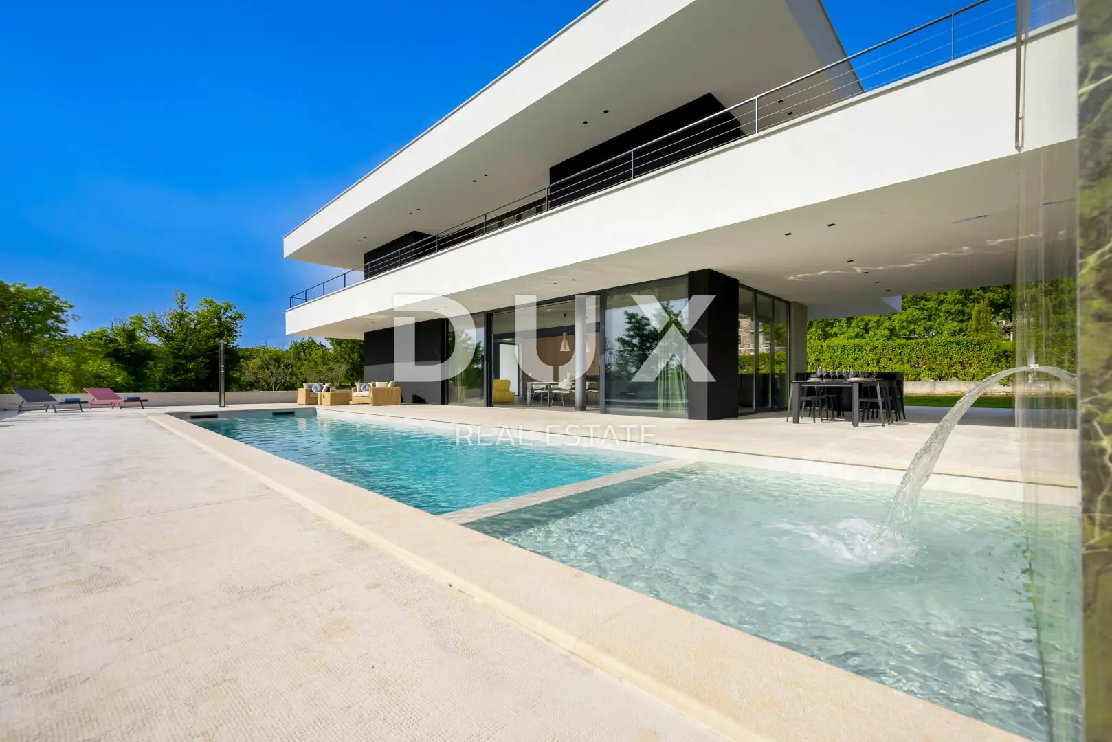 3-bedroom Villa In Grožnjan, Croatia (300 M²)
