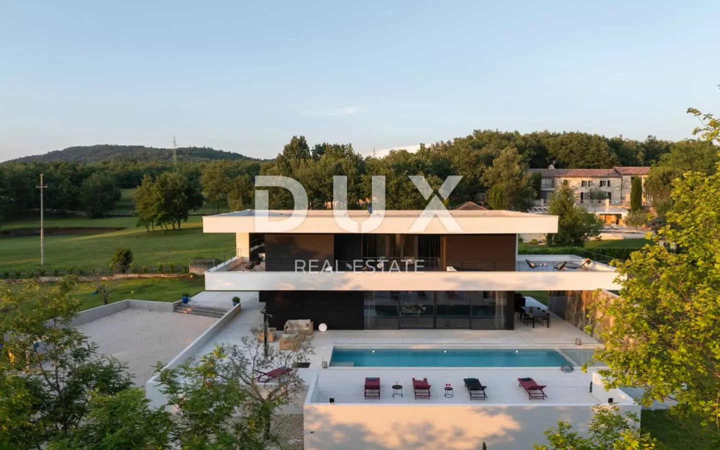 3-bedroom Villa In Grožnjan, Croatia (300 M²)