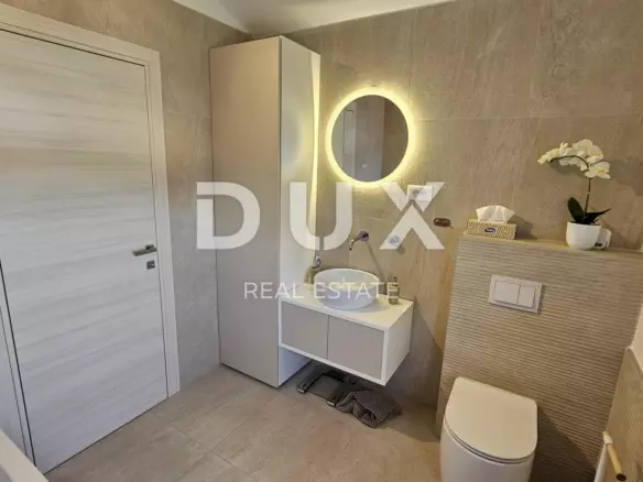 3-bedroom Apartment In Bulevard, Croatia (112 M²)