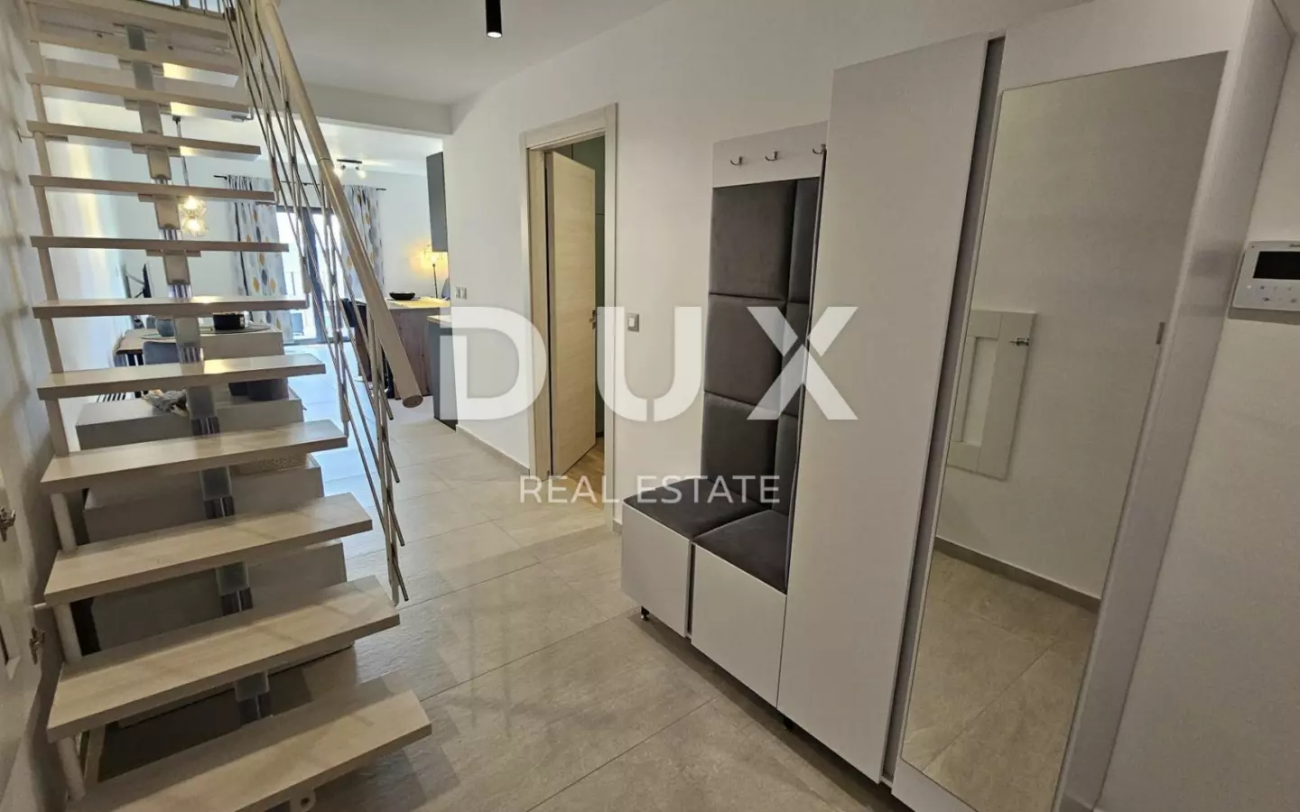 3-bedroom Apartment In Bulevard, Croatia (112 M²)