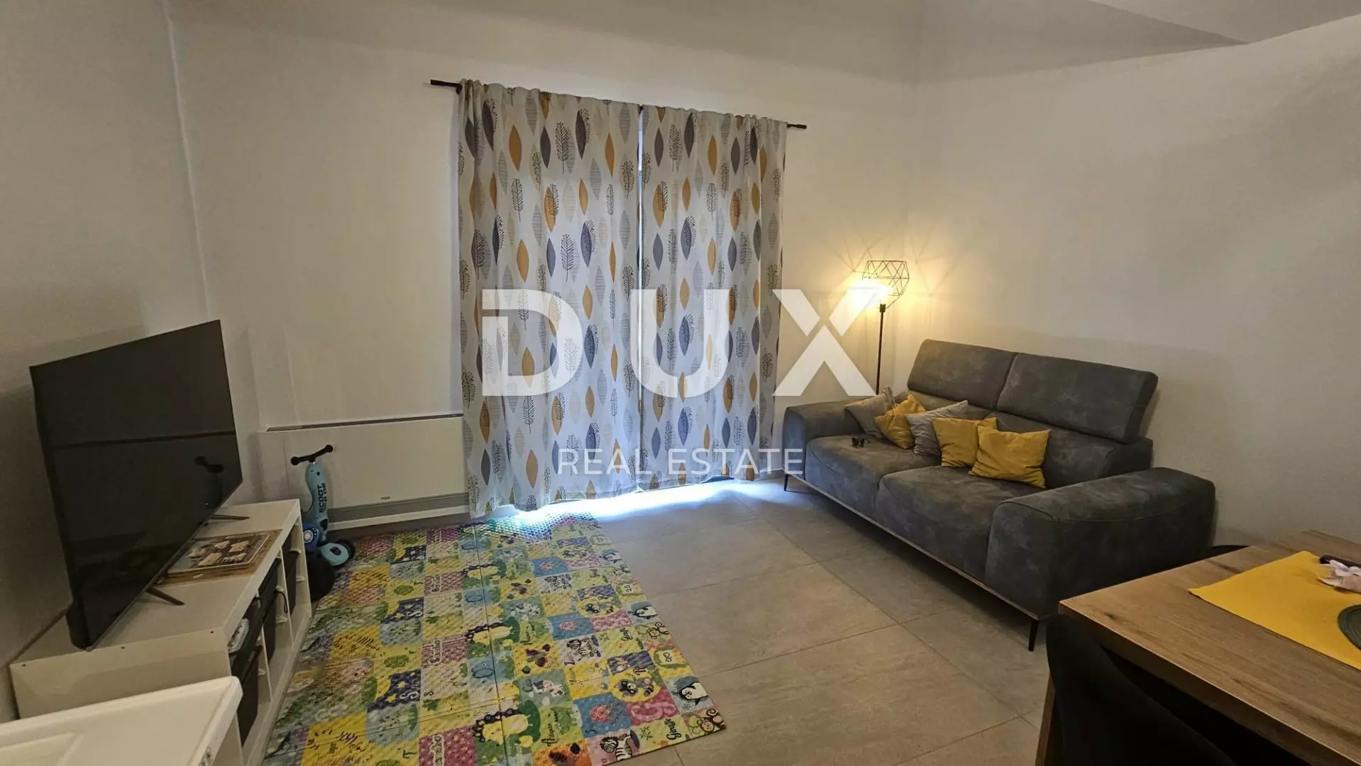 3-bedroom Apartment In Bulevard, Croatia (112 M²)