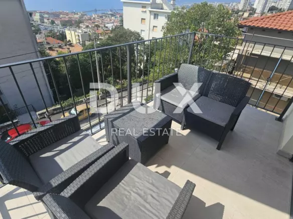3-bedroom Apartment In Bulevard, Croatia (112 M²)