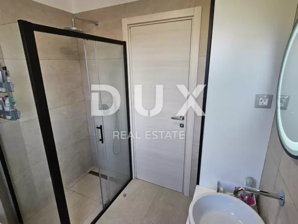 3-bedroom Apartment In Bulevard, Croatia (112 M²)