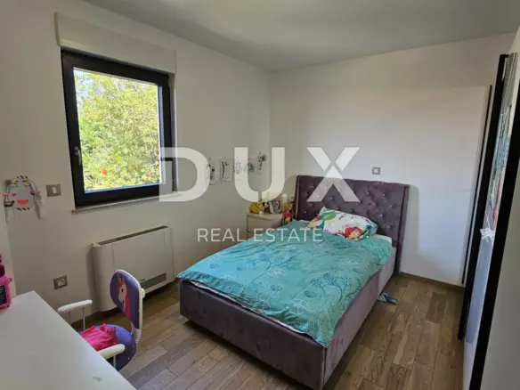 3-bedroom Apartment In Bulevard, Croatia (112 M²)