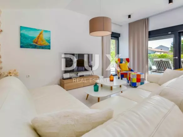 3-bedroom Villa In Pridraga, Croatia (172 M²)