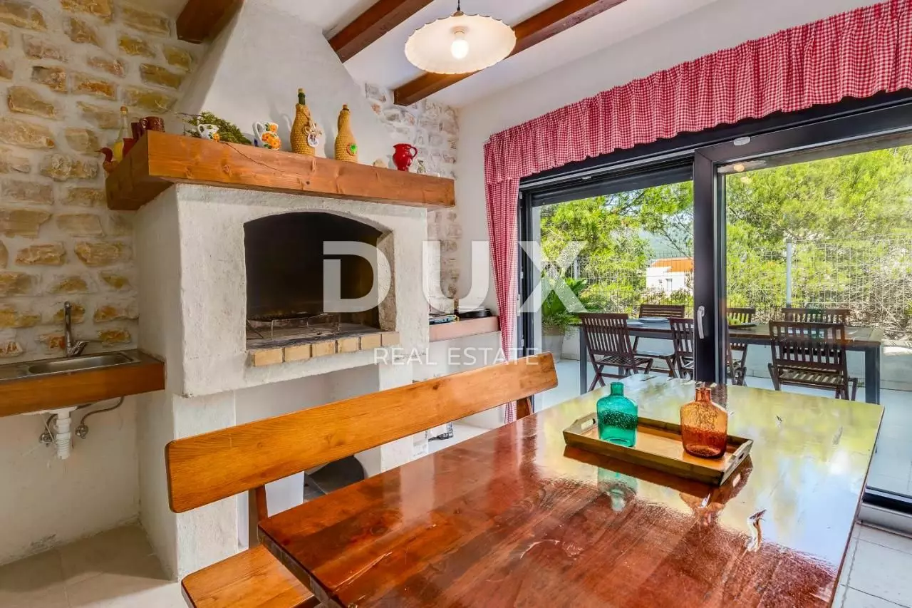 3-bedroom Villa In Pridraga, Croatia (172 M²)