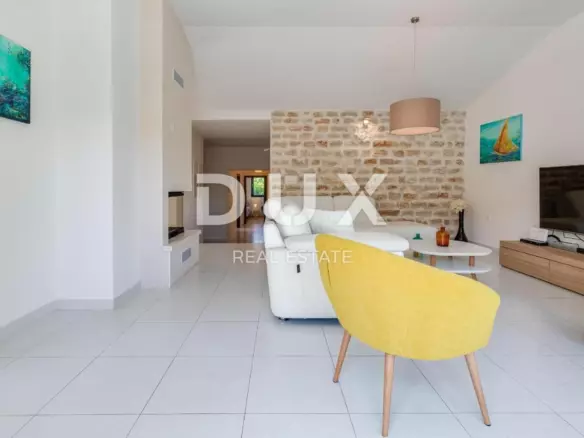 3-bedroom Villa In Pridraga, Croatia (172 M²)