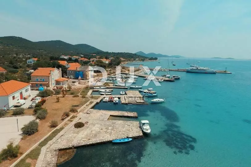 Land In Ist, Croatia (734 M²)