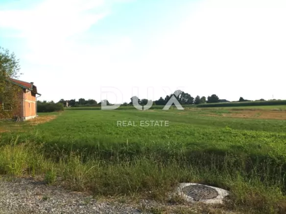 Land In Brezovica, Croatia (1.956 M²)