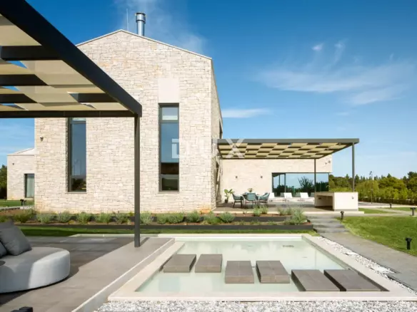 4-bedroom Villa In Bale, Croatia (360 M²)