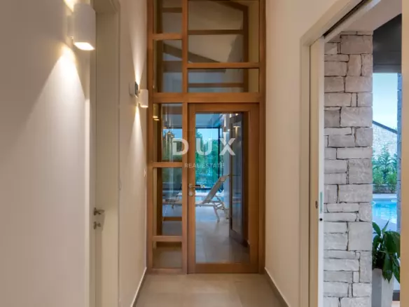 4-bedroom Villa In Bale, Croatia (360 M²)