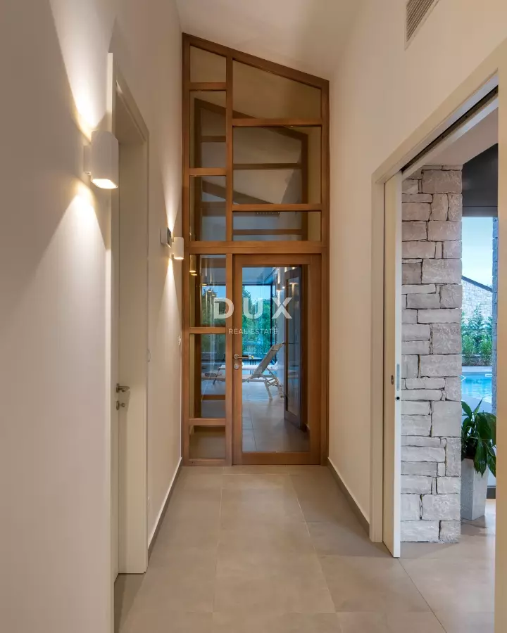 4-bedroom Villa In Bale, Croatia (360 M²)