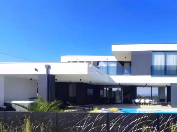 3-bedroom Villa In Kožino, Croatia (240 M²)