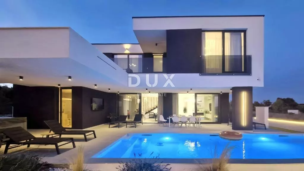 3-bedroom Villa In Kožino, Croatia (240 M²)