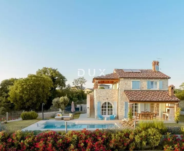 3-bedroom Villa In Sveti Lovreč, Croatia (210 M²)