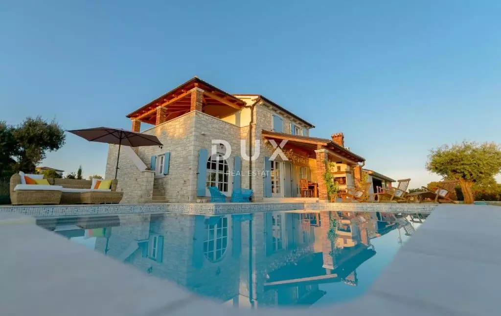 3-bedroom Villa In Sveti Lovreč, Croatia (210 M²)