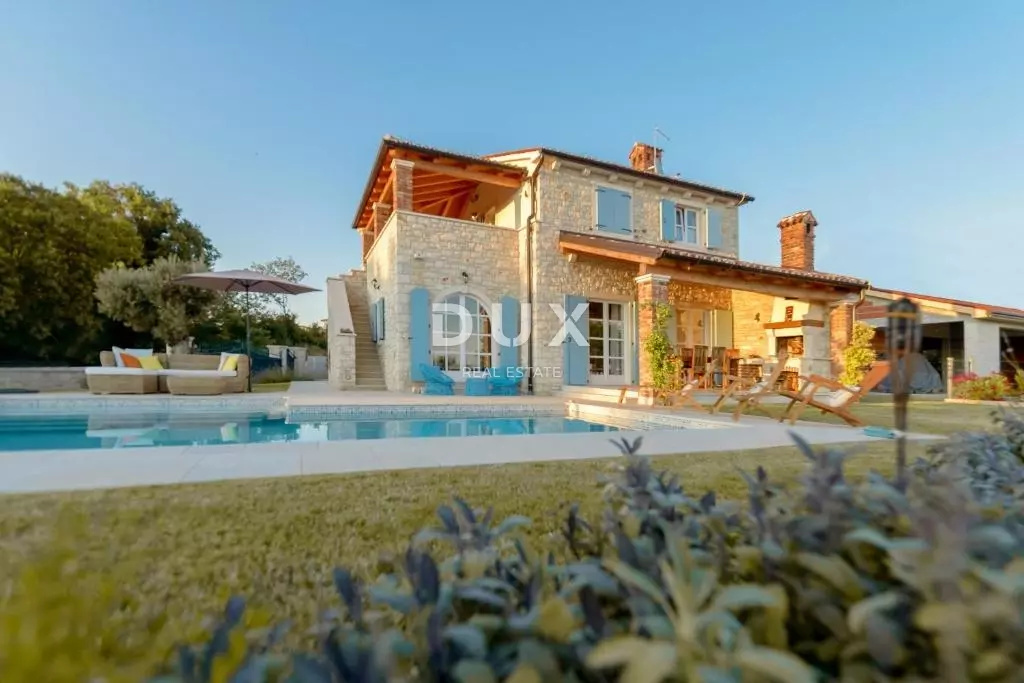 3-bedroom Villa In Sveti Lovreč, Croatia (210 M²)