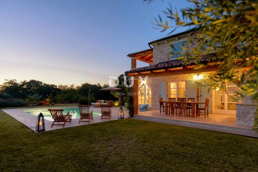 3-bedroom Villa In Sveti Lovreč, Croatia (210 M²)