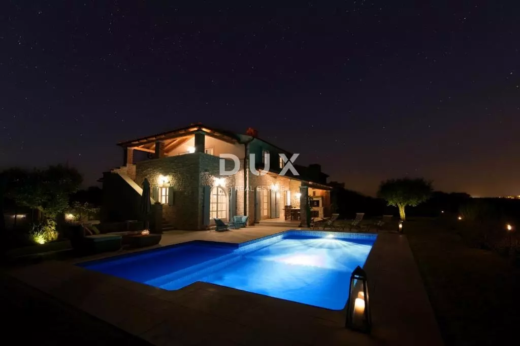 3-bedroom Villa In Sveti Lovreč, Croatia (210 M²)