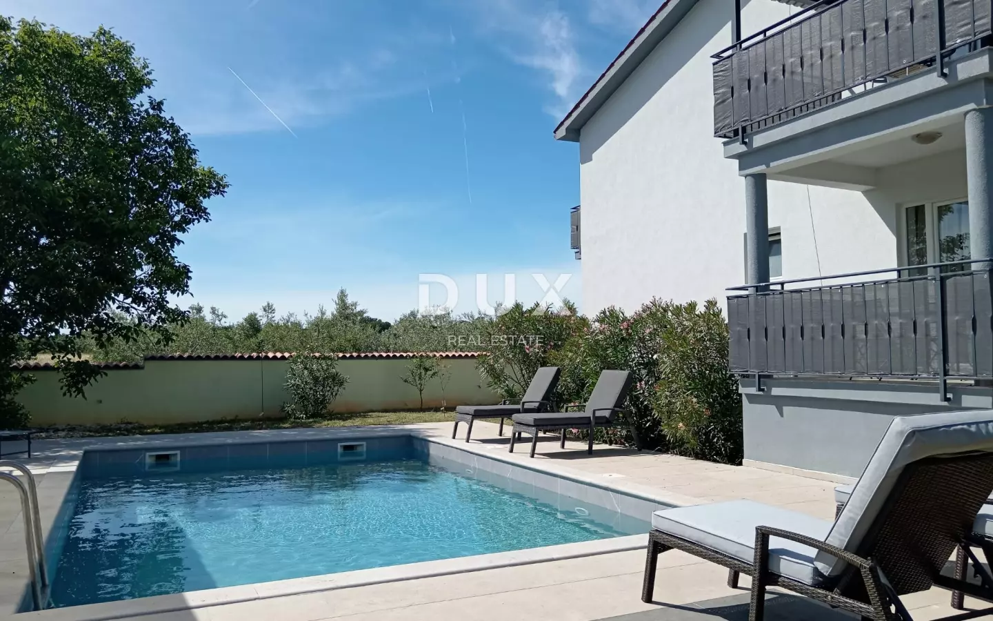 12-bedroom Detached House In Valtura, Croatia (500 M²)