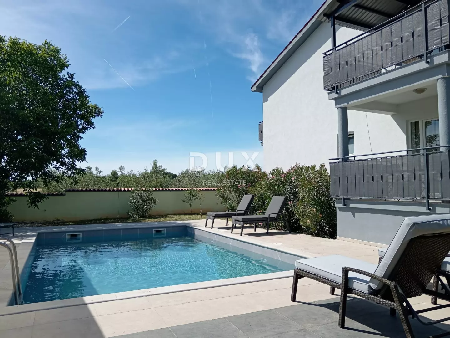 12-bedroom Detached House In Valtura, Croatia (500 M²)