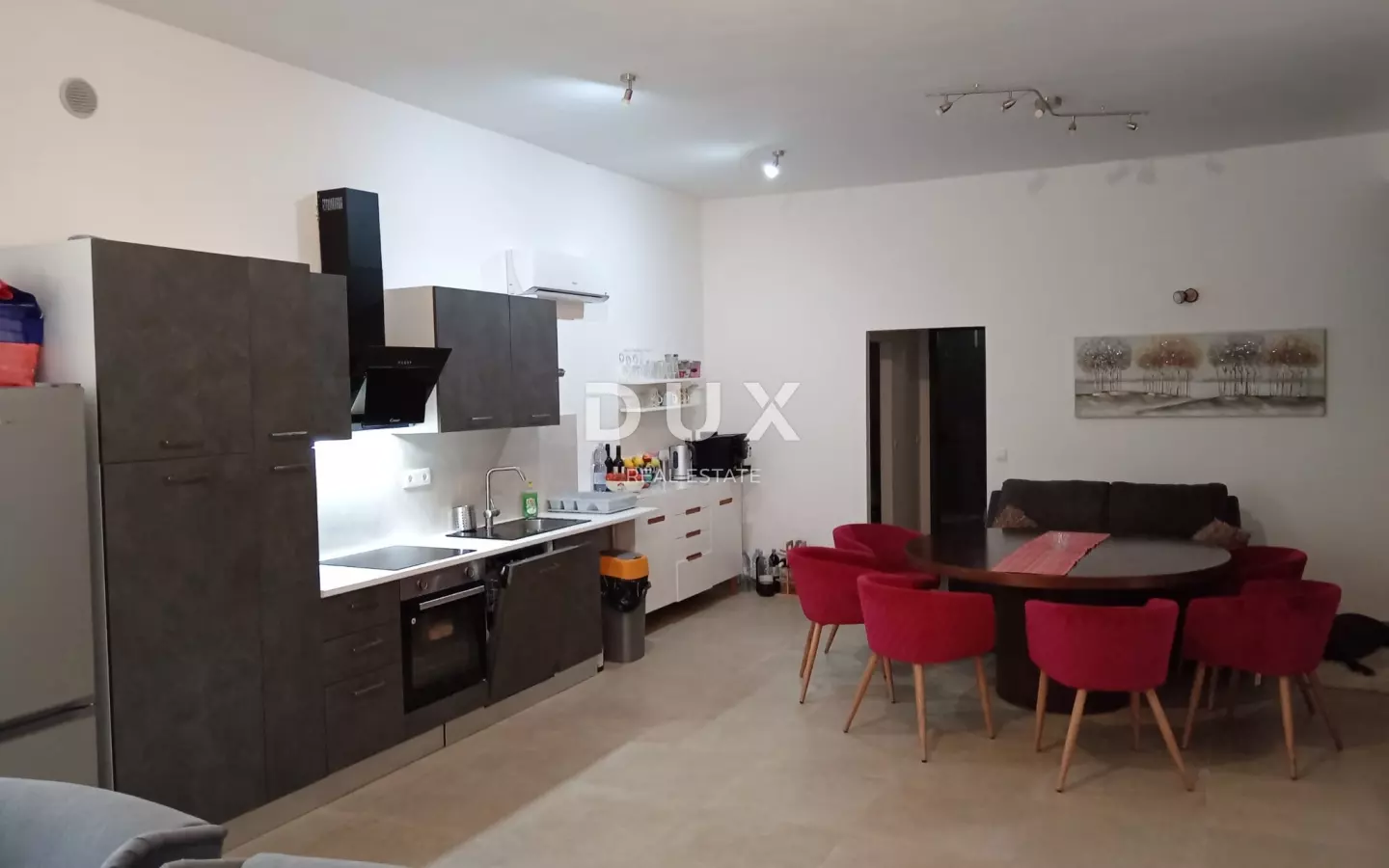 12-bedroom Detached House In Valtura, Croatia (500 M²)