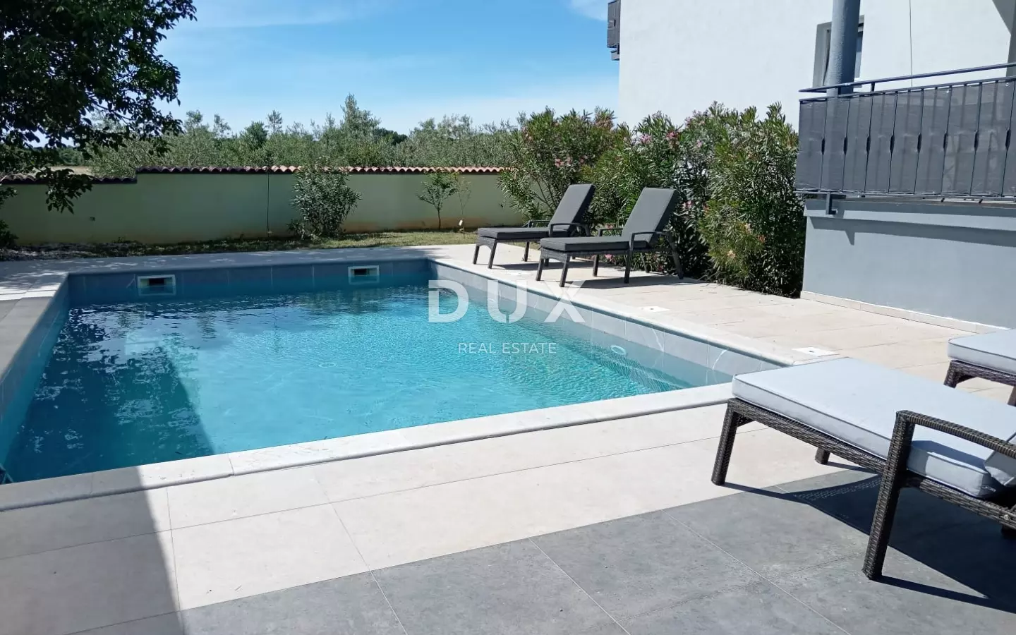 12-bedroom Detached House In Valtura, Croatia (500 M²)