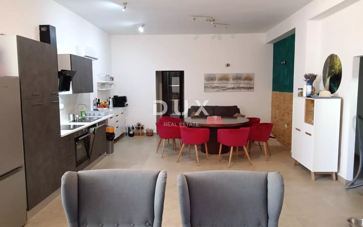 12-bedroom Detached House In Valtura, Croatia (500 M²)
