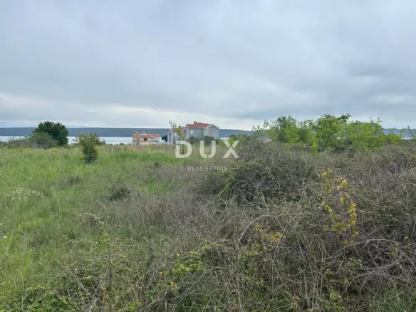 Land In Dobropoljana, Croatia (2.300 M²)