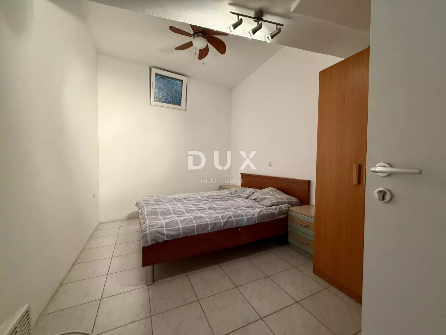 3-bedroom Apartment In Jadranovo, Croatia (86 M²)