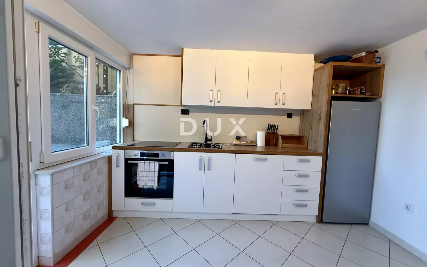 3-bedroom Apartment In Jadranovo, Croatia (86 M²)