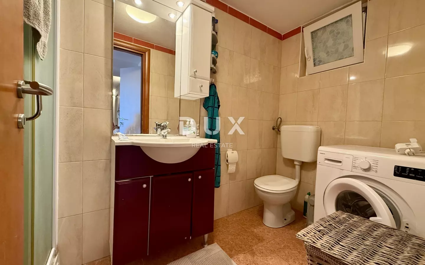 3-bedroom Apartment In Jadranovo, Croatia (86 M²)