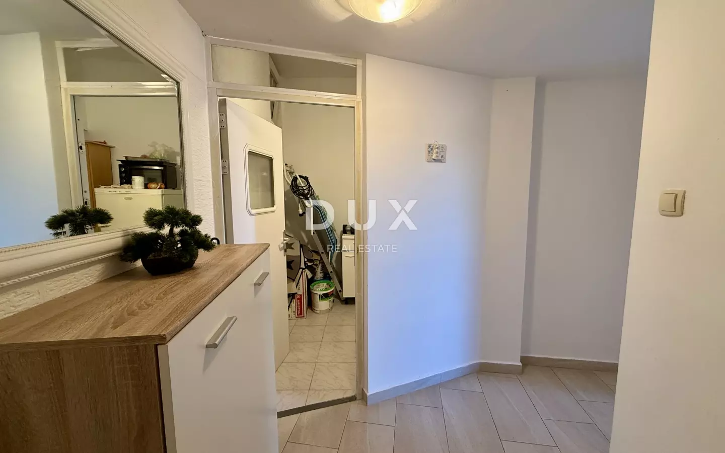 3-bedroom Apartment In Jadranovo, Croatia (86 M²)