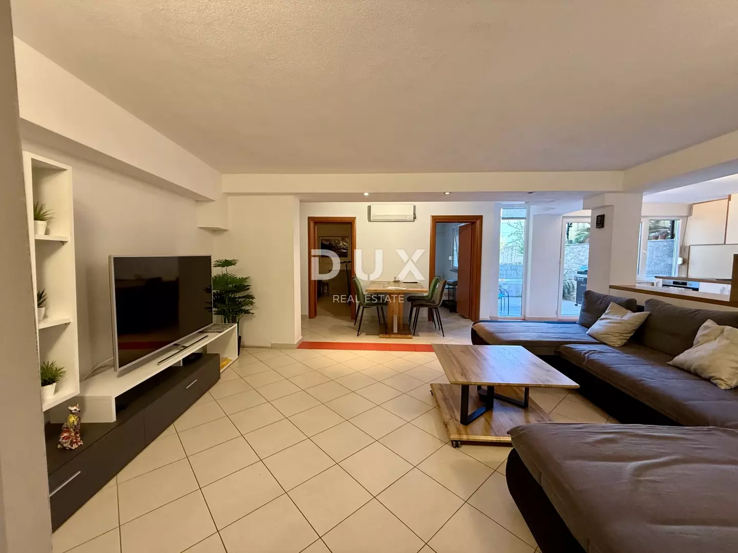 3-bedroom Apartment In Jadranovo, Croatia (86 M²)