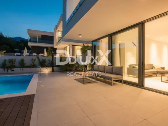 6-bedroom Villa In Veprinac, Croatia (516 M²)