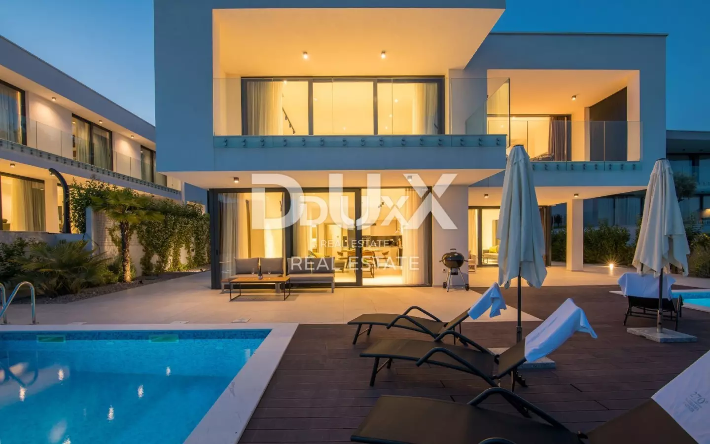 6-bedroom Villa In Veprinac, Croatia (516 M²)