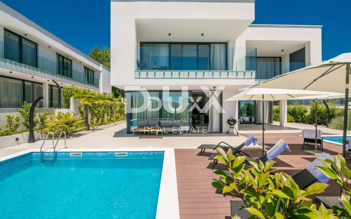 6-bedroom Villa In Veprinac, Croatia (516 M²)