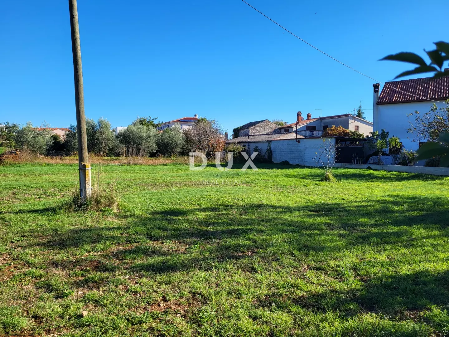 1762418905_20251105_140419-16f89f Land In Galižana, Croatia (868 M²)