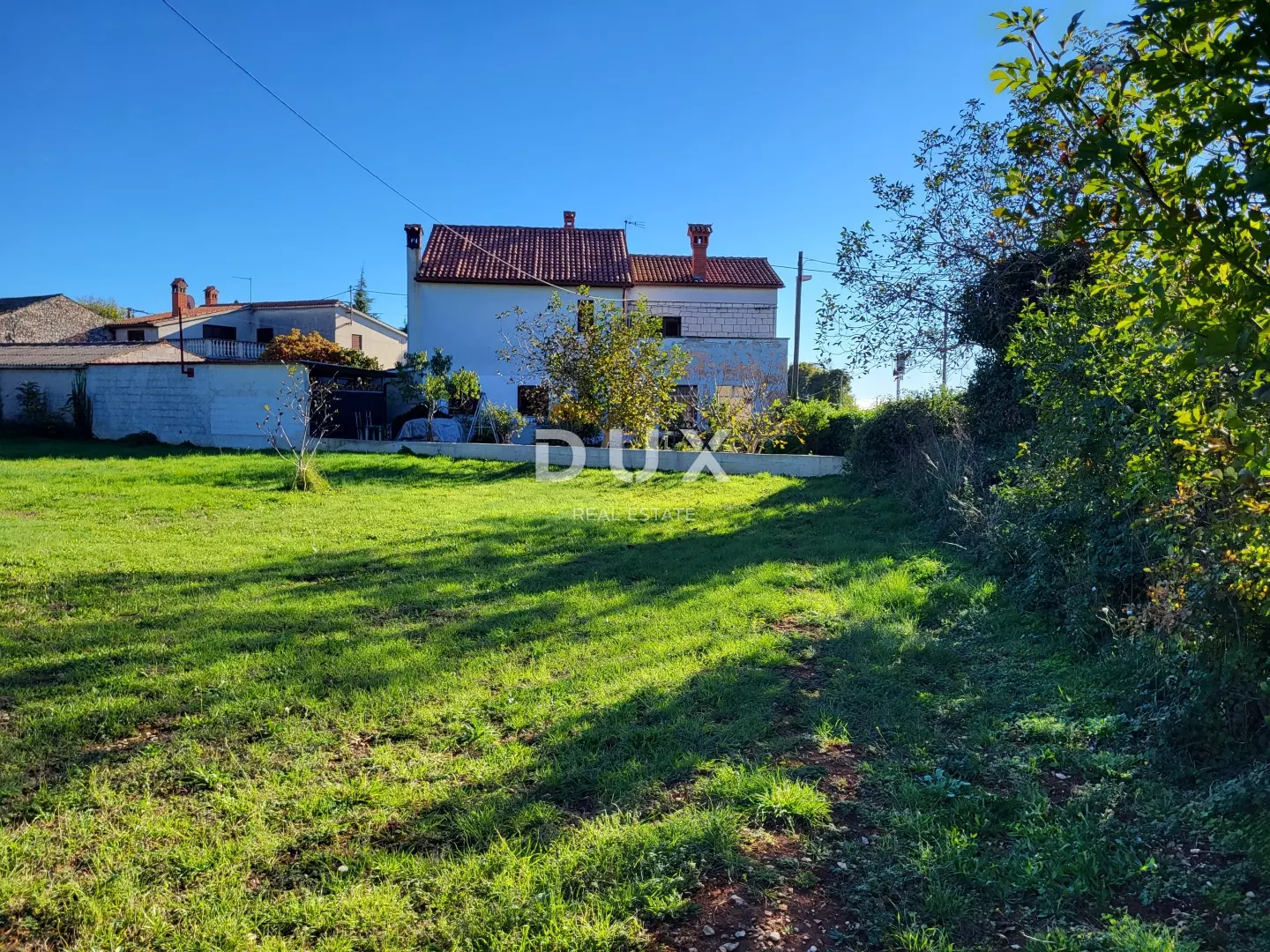 1762418917_20251105_140430-c394a3 Land In Galižana, Croatia (868 M²)