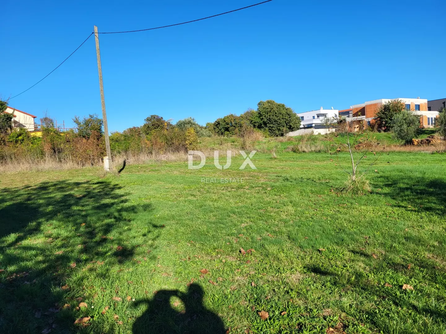 1762418934_20251105_140500-1b7a4c Land In Galižana, Croatia (868 M²)
