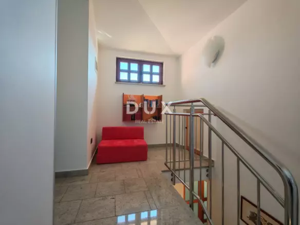 6-bedroom Villa In Bale, Croatia (331 M²)