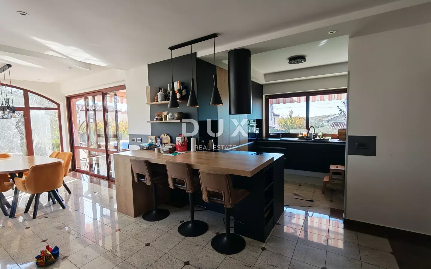 6-bedroom Villa In Bale, Croatia (331 M²)