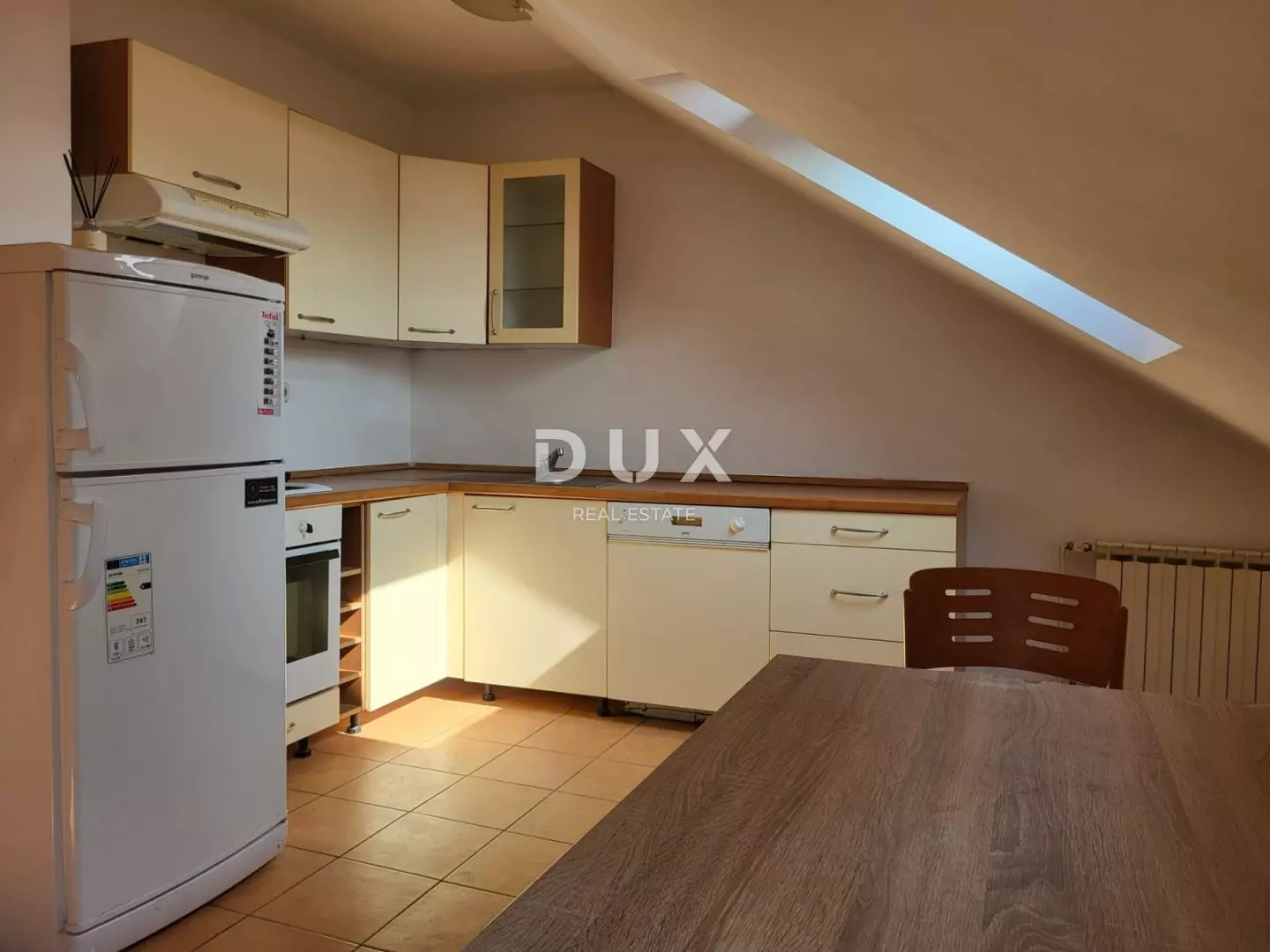 2-bedroom Apartment In Trešnjevka, Croatia (54 M²)