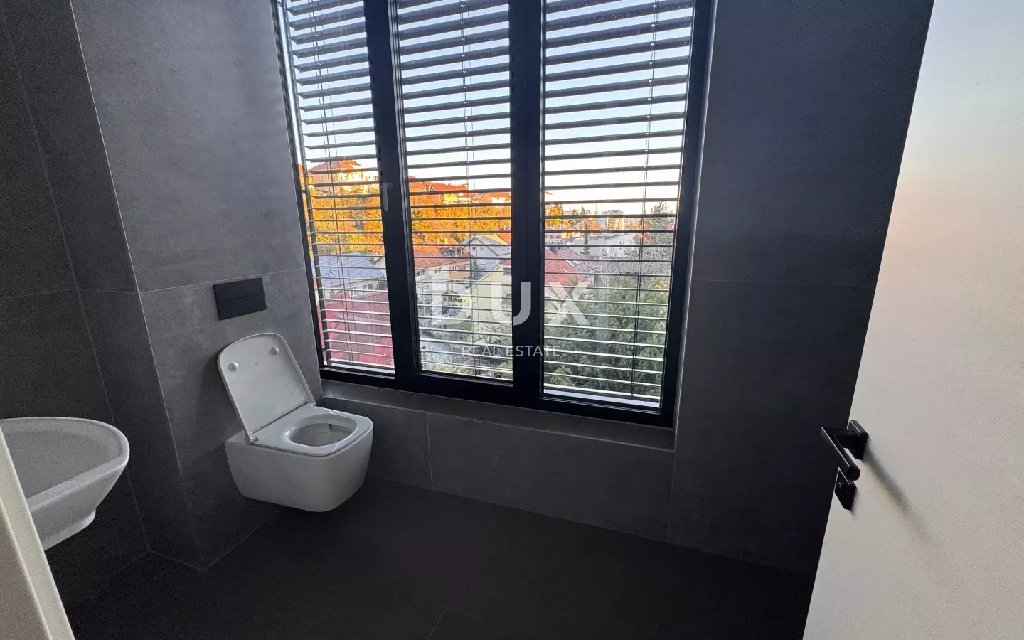 5-bedroom Apartment In Srebrnjak, Croatia (113 M²)