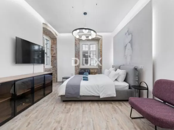 2-bedroom Apartment In Poluotok, Croatia (77 M²)