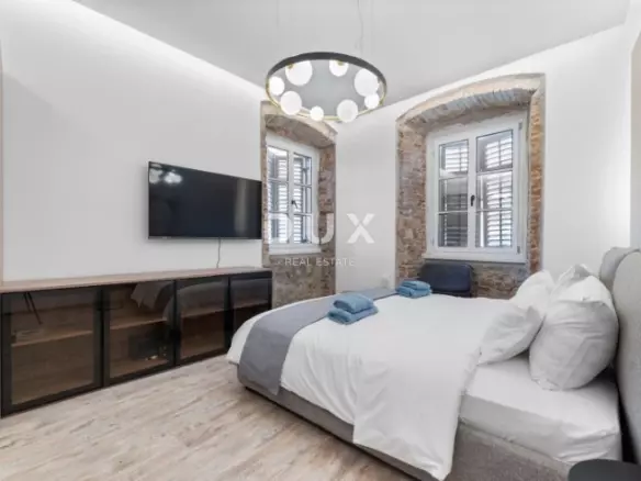 2-bedroom Apartment In Poluotok, Croatia (77 M²)