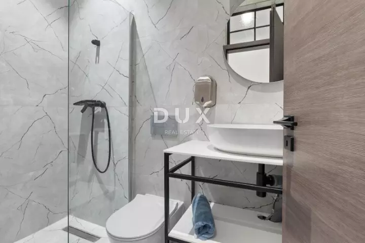 2-bedroom Apartment In Poluotok, Croatia (77 M²)