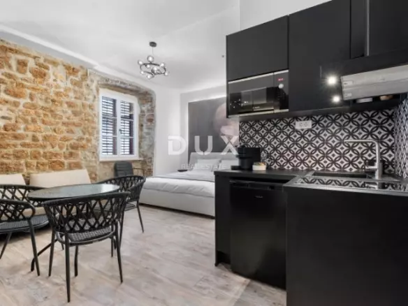 2-bedroom Apartment In Poluotok, Croatia (77 M²)